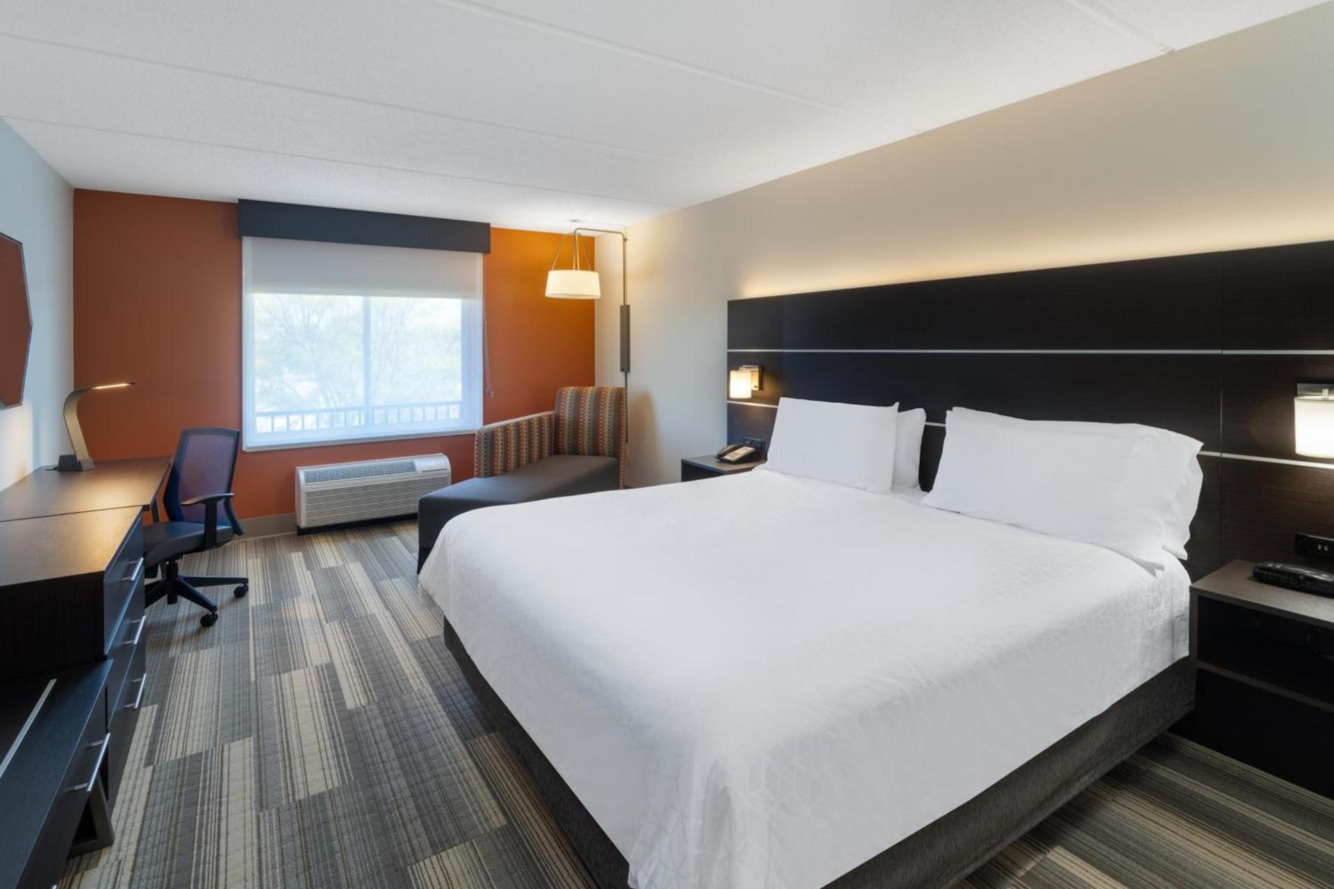 Holiday Inn Express Hotel & Suites Bluffton at Hilton Head Area by IHG photo 48
