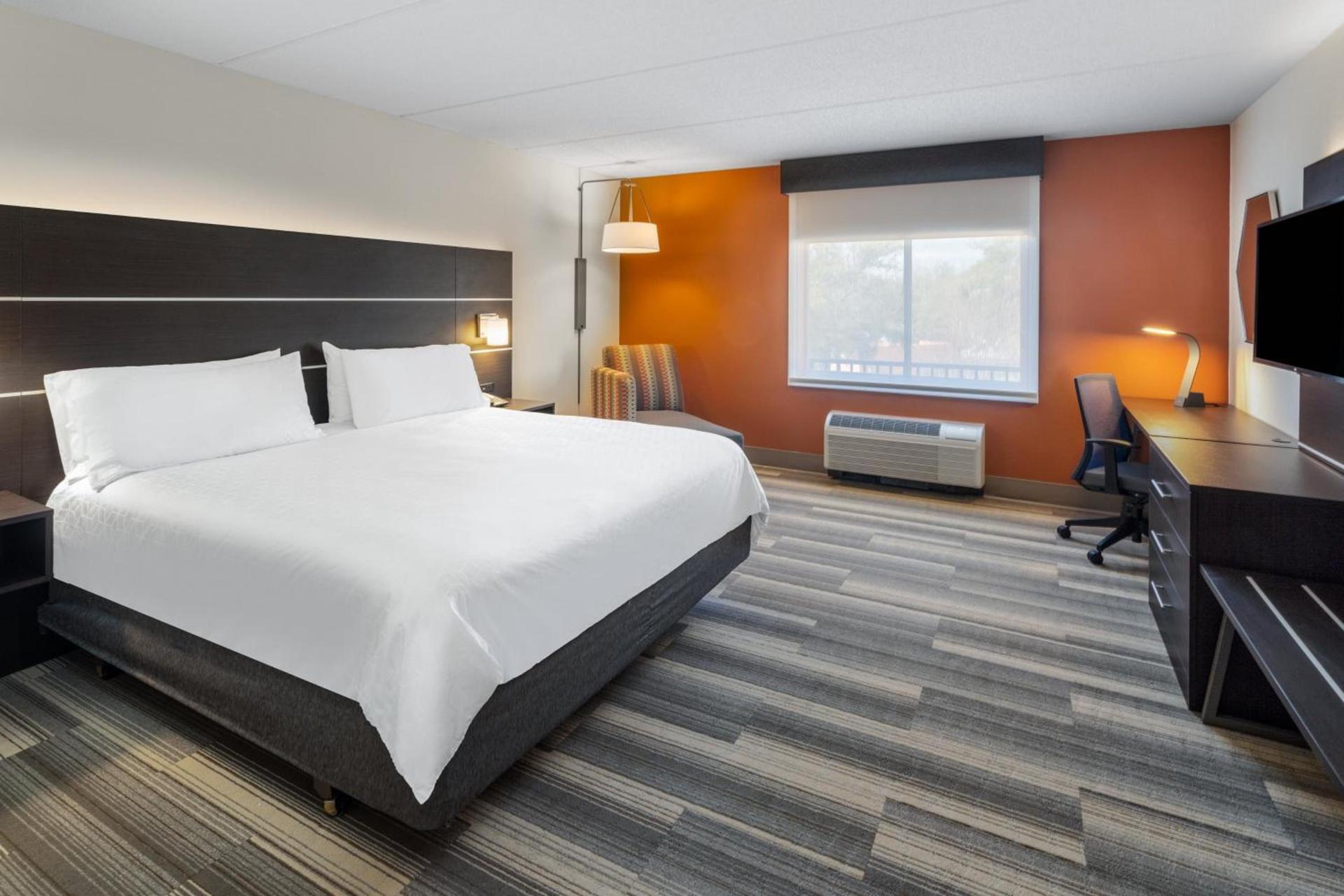 Holiday Inn Express Hotel & Suites Bluffton at Hilton Head Area by IHG photo 45