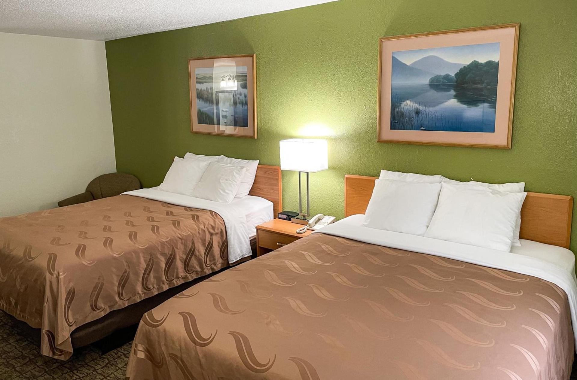 Hudson Inn & Suites photo 20