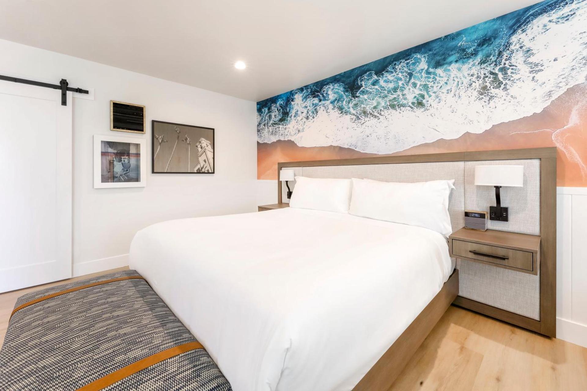 Del Mar Beach Hotel photo 53