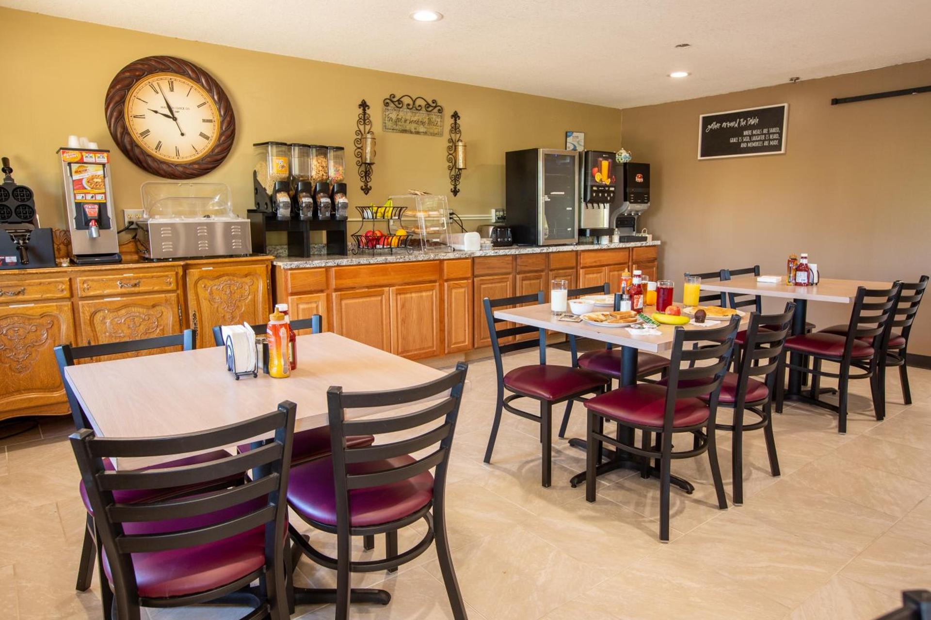 Rosebud Inn photo 42