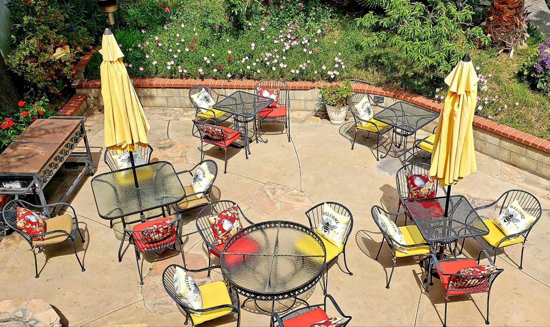 Santa Paula Inn photo 2