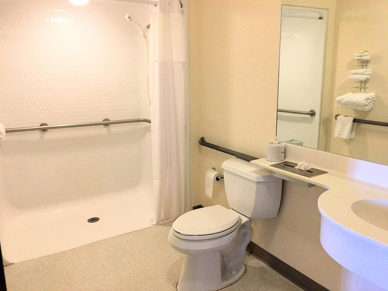 Chadron Inn & Suites photo 18