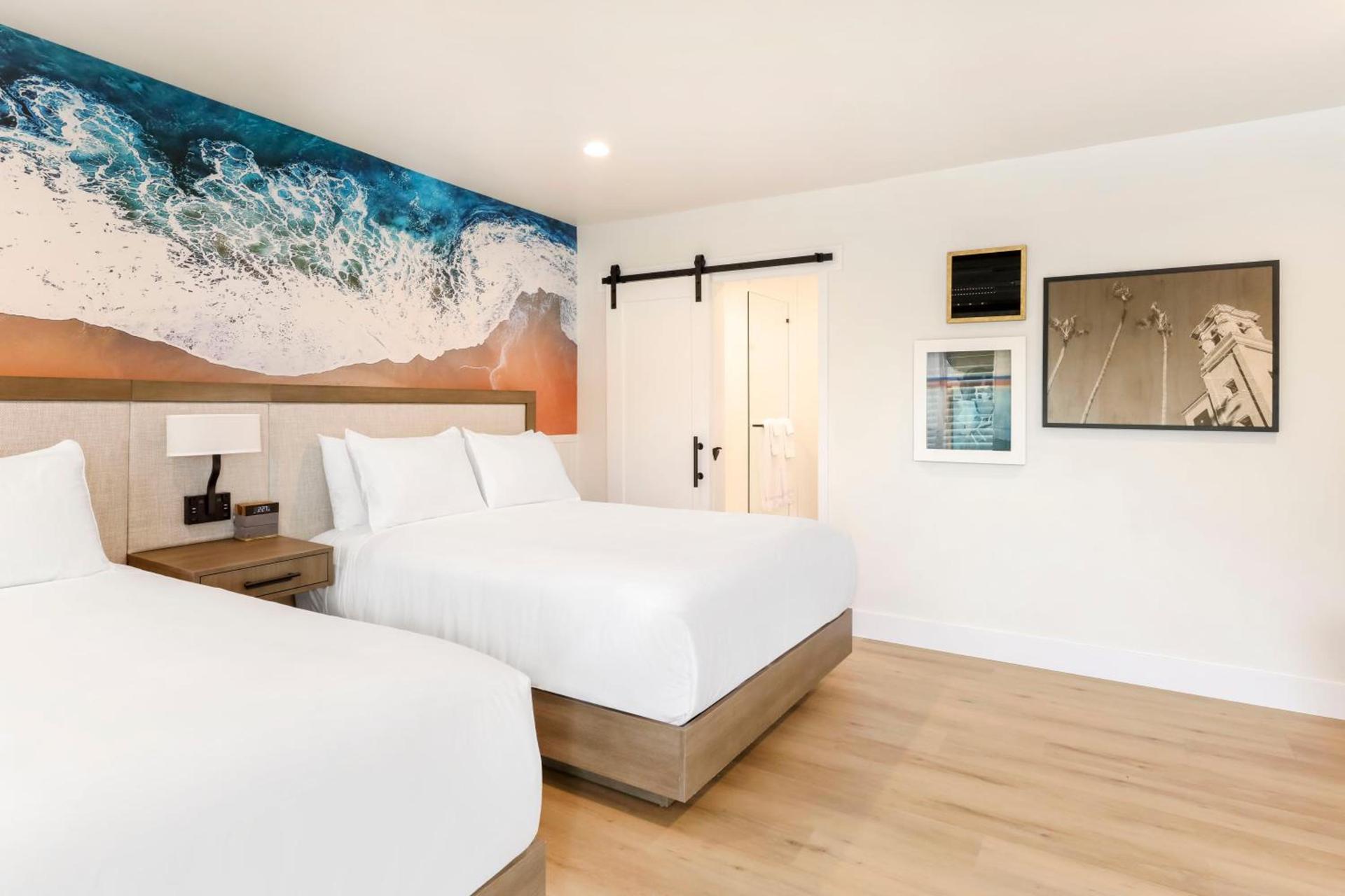 Del Mar Beach Hotel photo 61