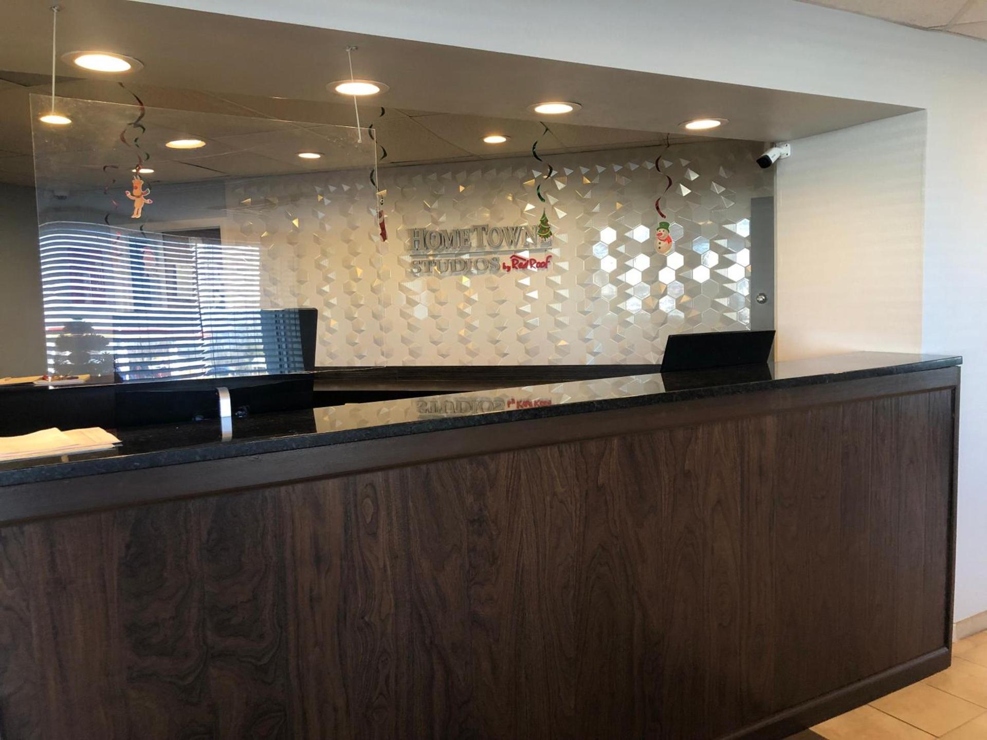 Days Inn by Wyndham Indianapolis South photo 2