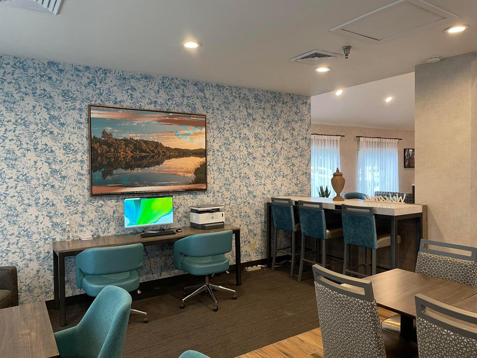 Best Western Fishkill Inn & Suites photo 37