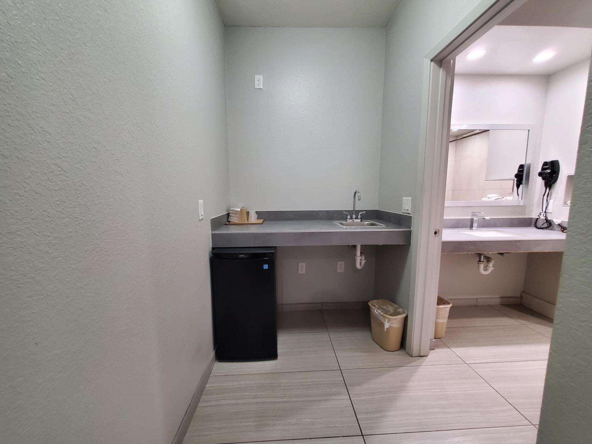 Crystal Inn photo 11