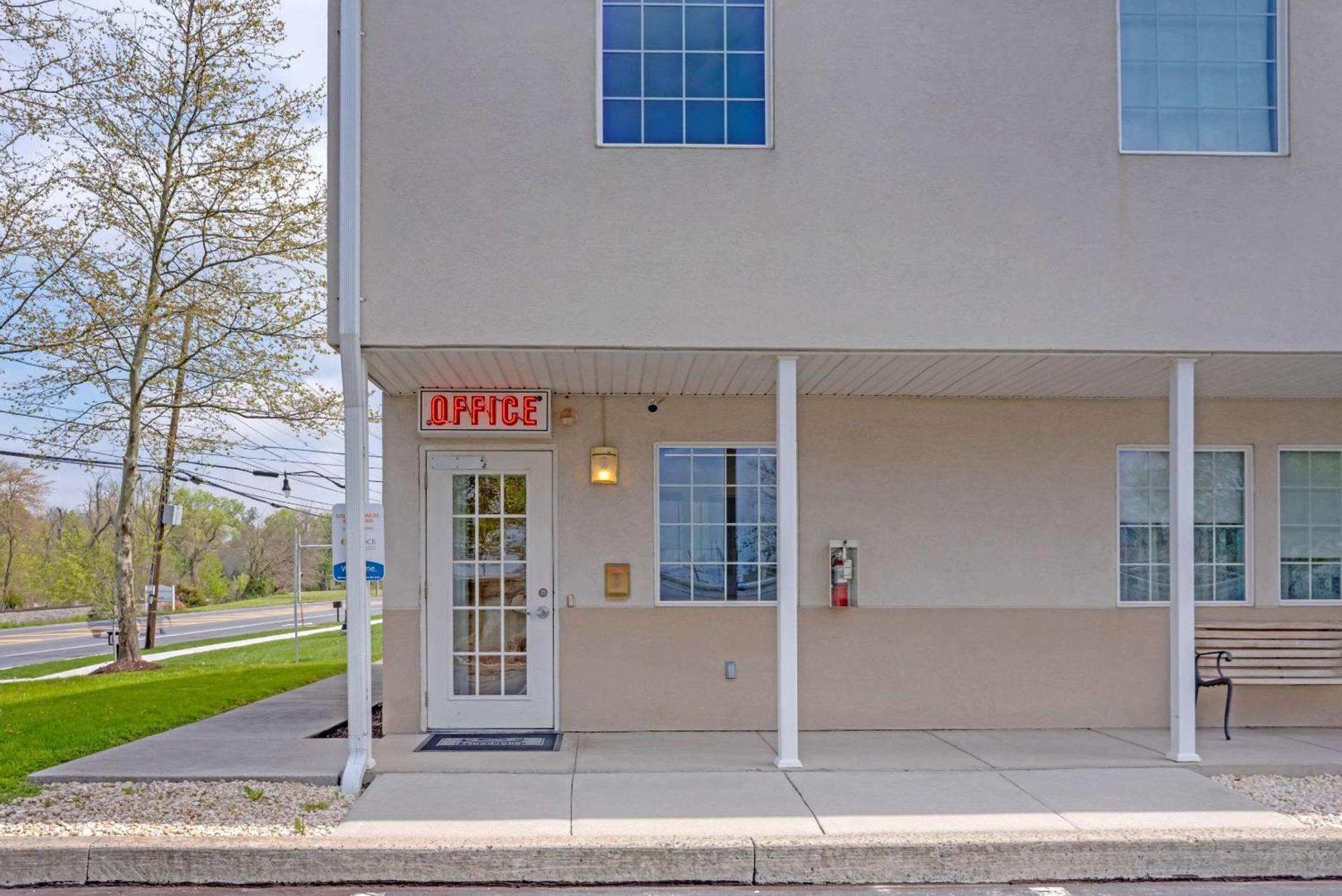 Americas Best Value Inn Gettysburg photo 2