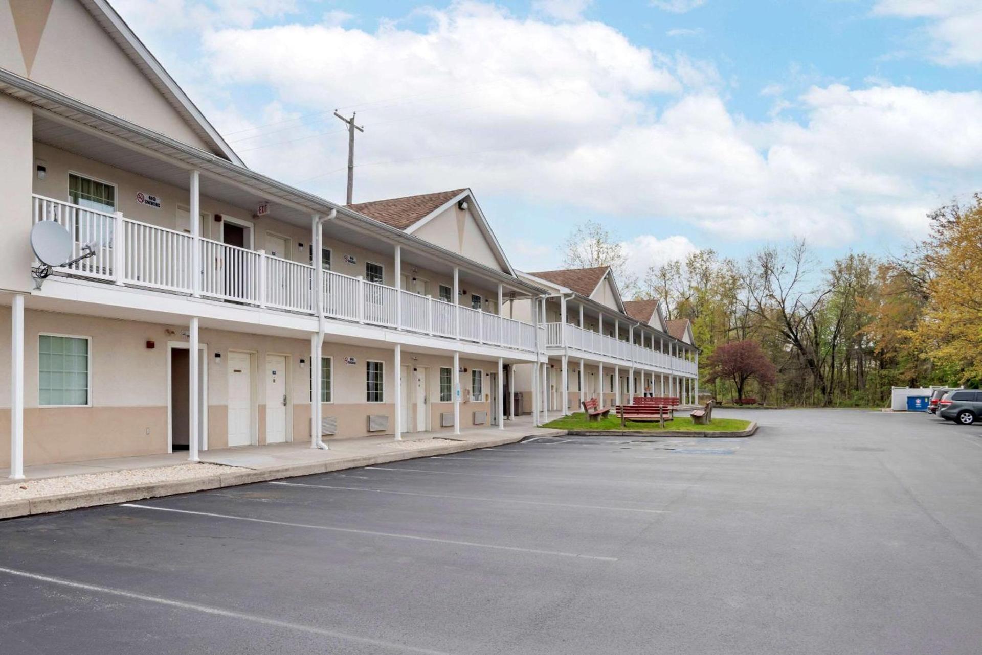 Americas Best Value Inn Gettysburg photo 1