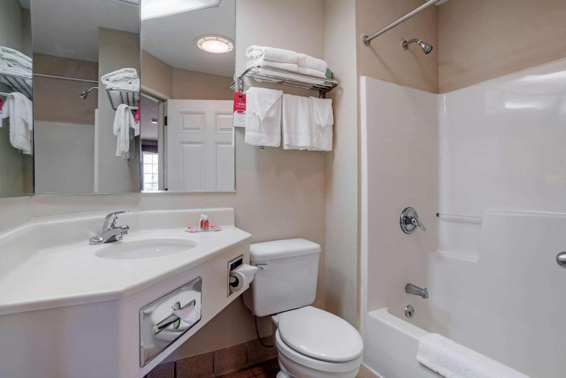 Americas Best Value Inn Gettysburg photo 20