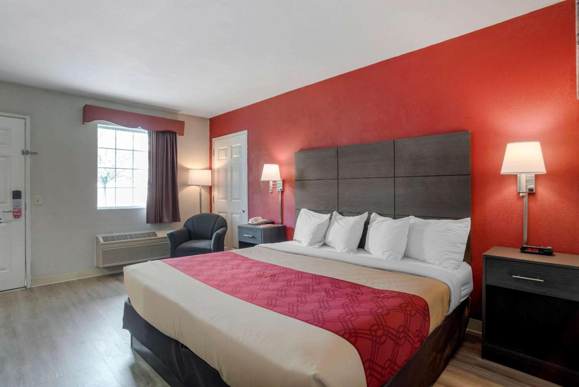 Americas Best Value Inn Gettysburg photo 26