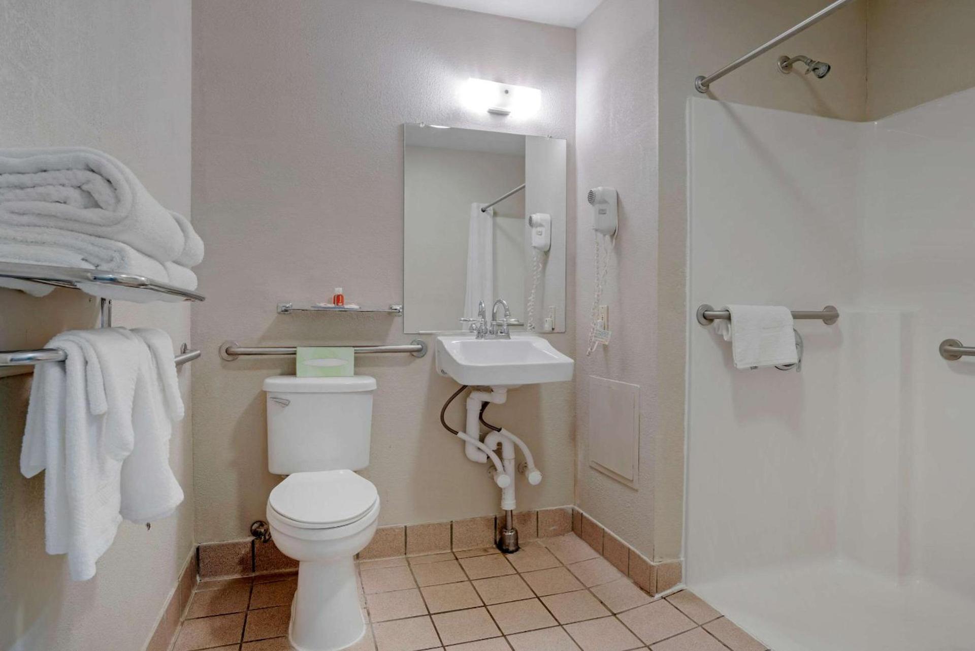 Americas Best Value Inn Gettysburg photo 28