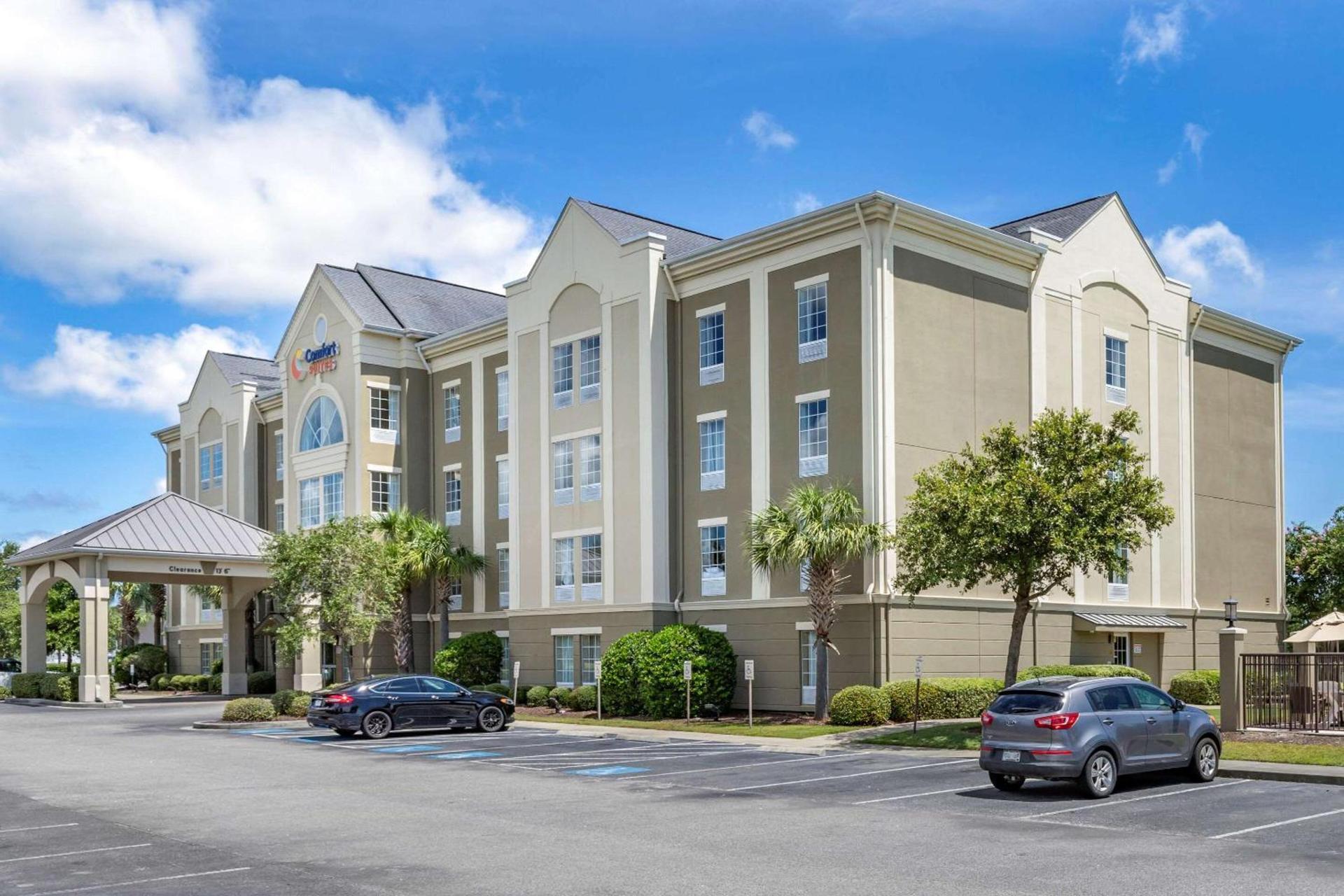 Comfort Suites Myrtle Beach Central photo 2