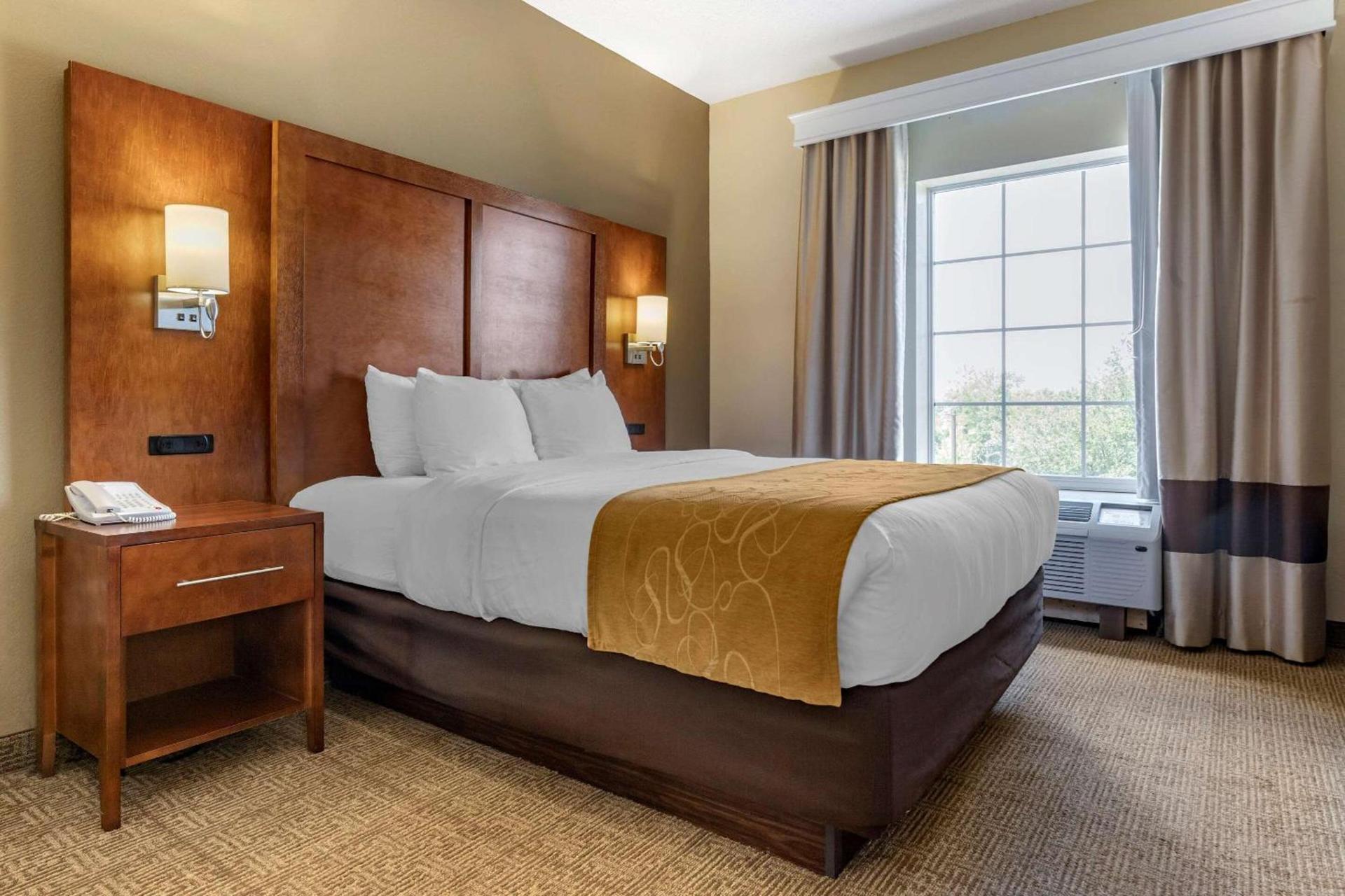 Comfort Suites Myrtle Beach Central photo 10