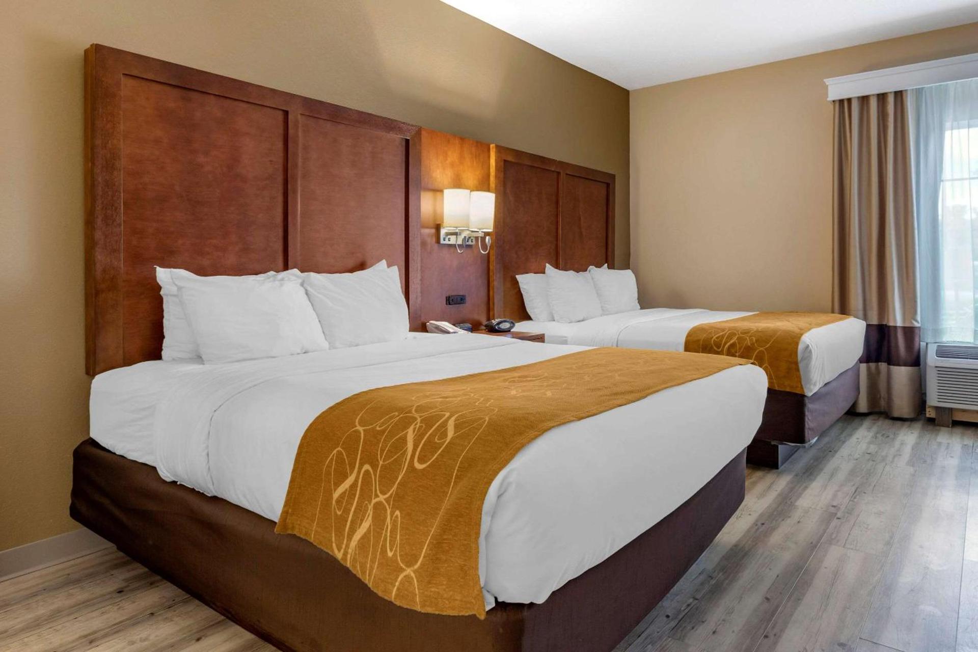 Comfort Suites Myrtle Beach Central photo 21