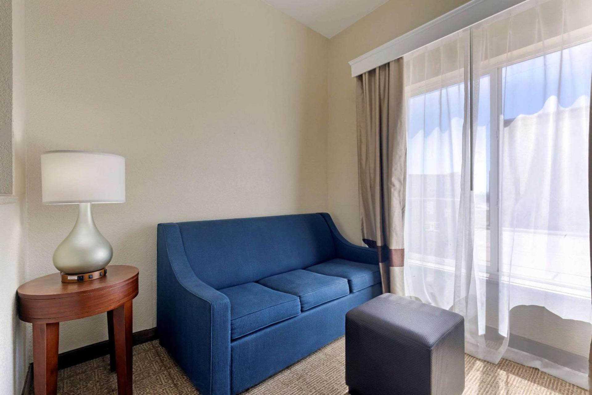 Comfort Suites Gainesville photo 8