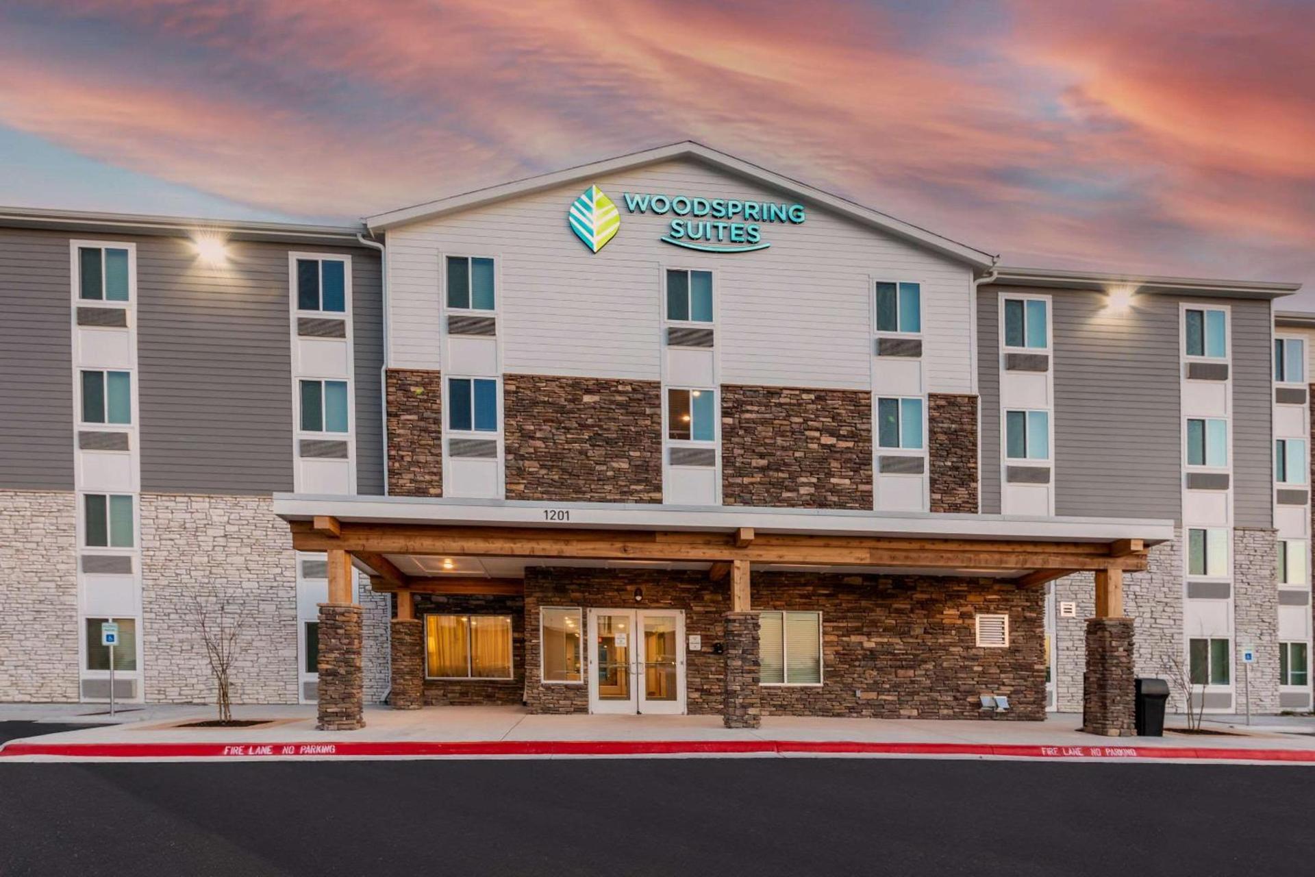 WoodSpring Suites Round Rock-Austin North photo 4