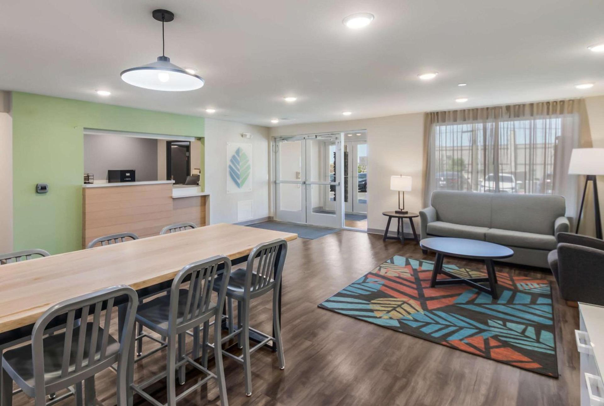WoodSpring Suites Round Rock-Austin North photo 9