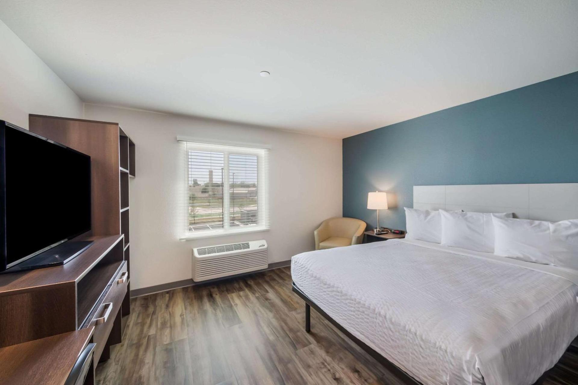 WoodSpring Suites Round Rock-Austin North photo 10