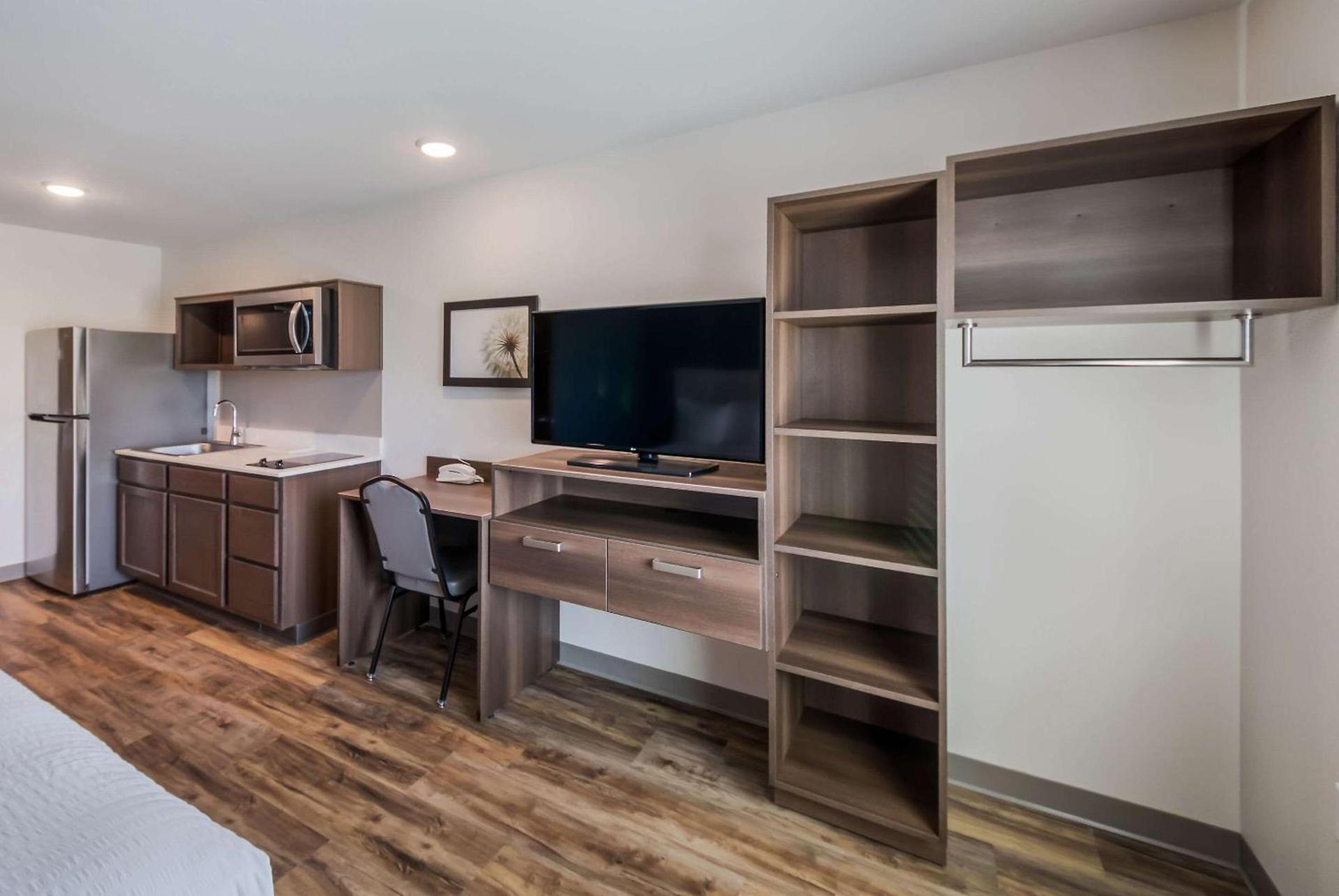 WoodSpring Suites Round Rock-Austin North photo 12