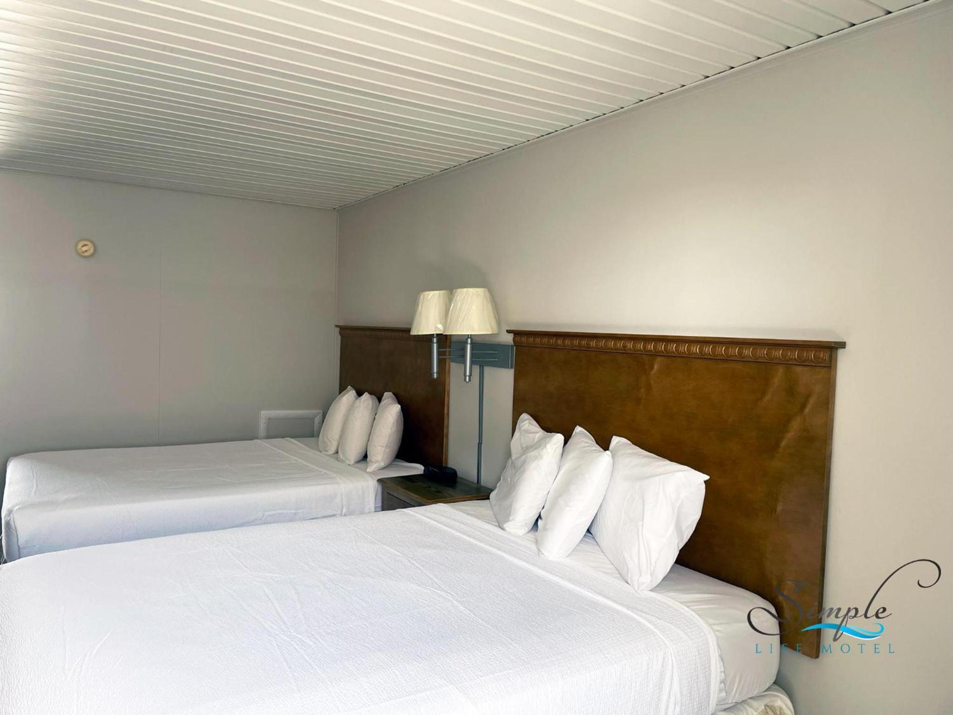 Simple Life Motel photo 28