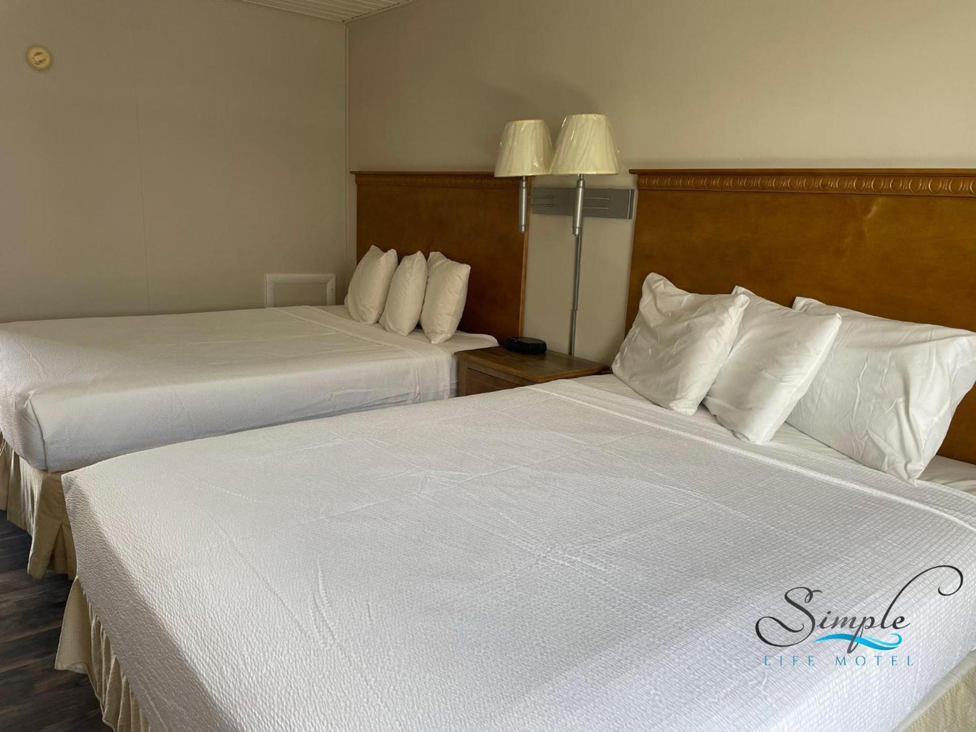 Simple Life Motel photo 27