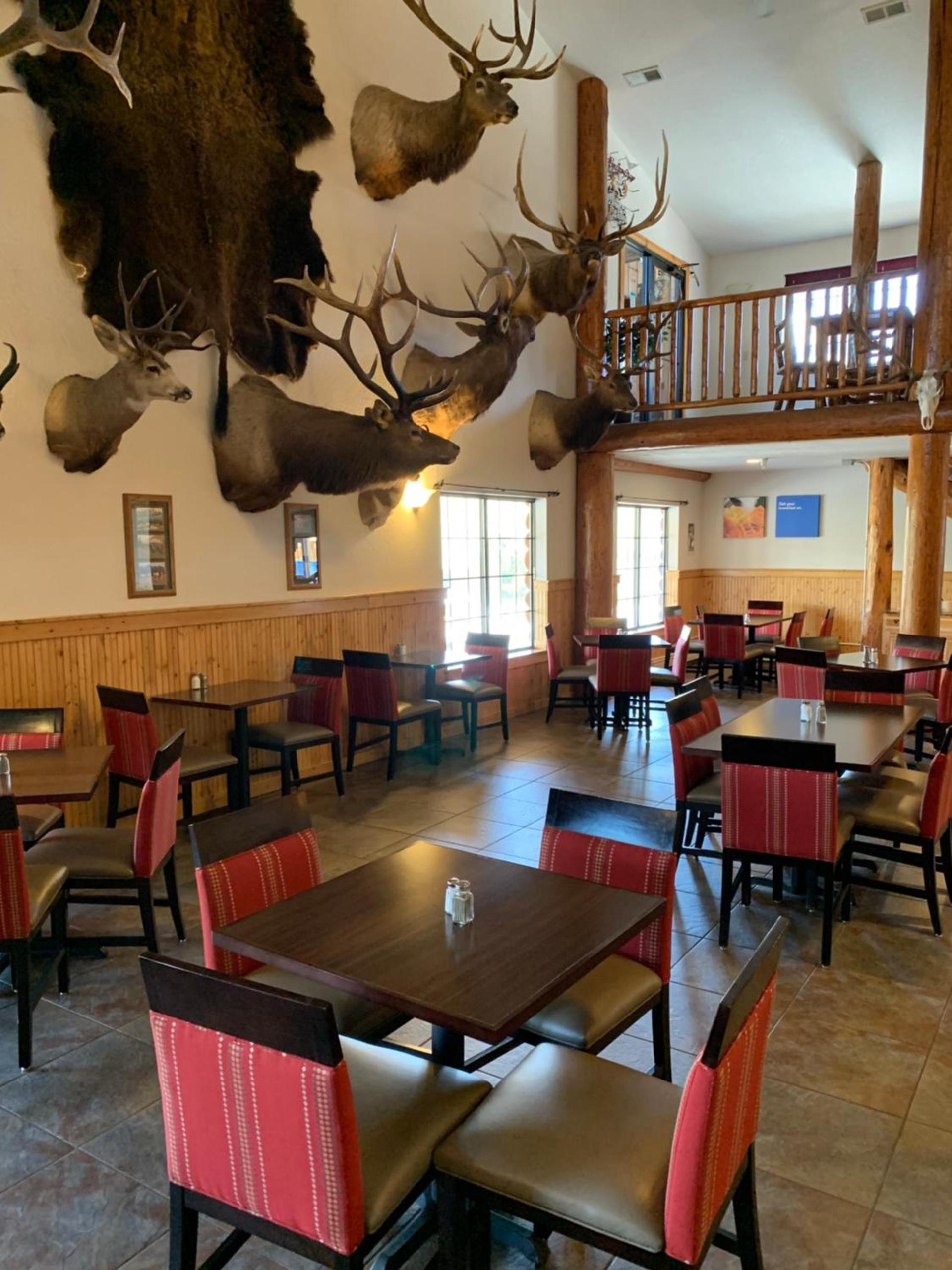 The Antler Lodge - Gardiner photo 22