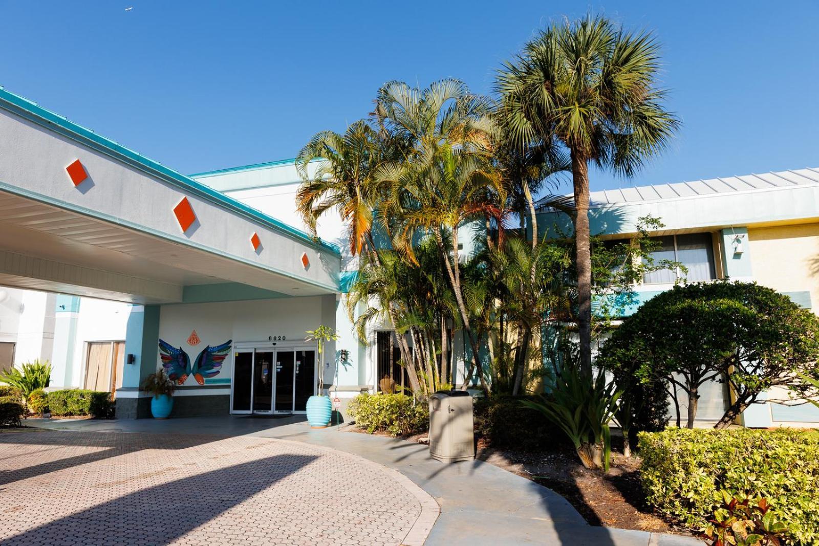 Garnet Inn & Suites, Orlando photo 43