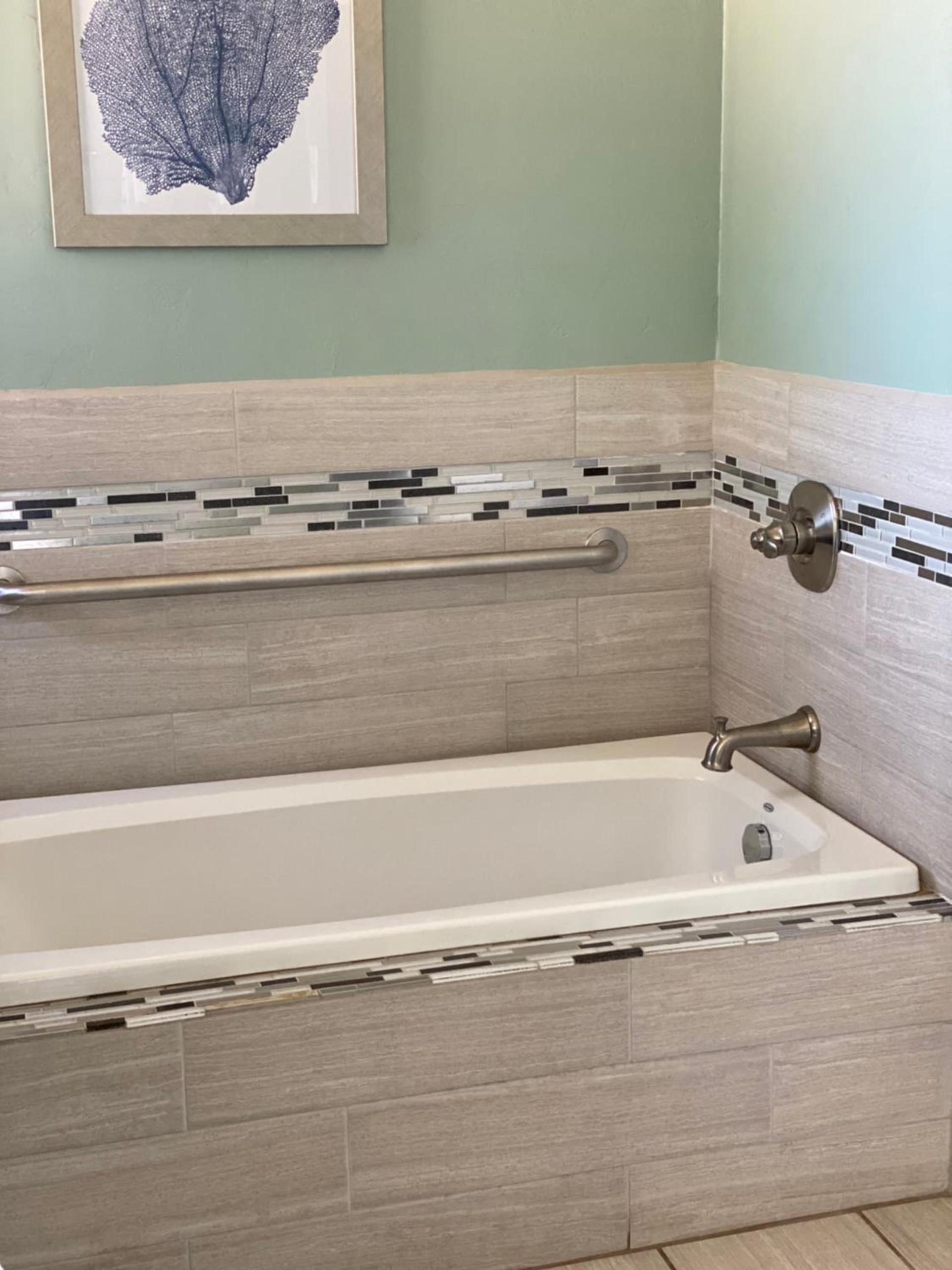 The Flagstone Boutique Inn & Suites photo 51