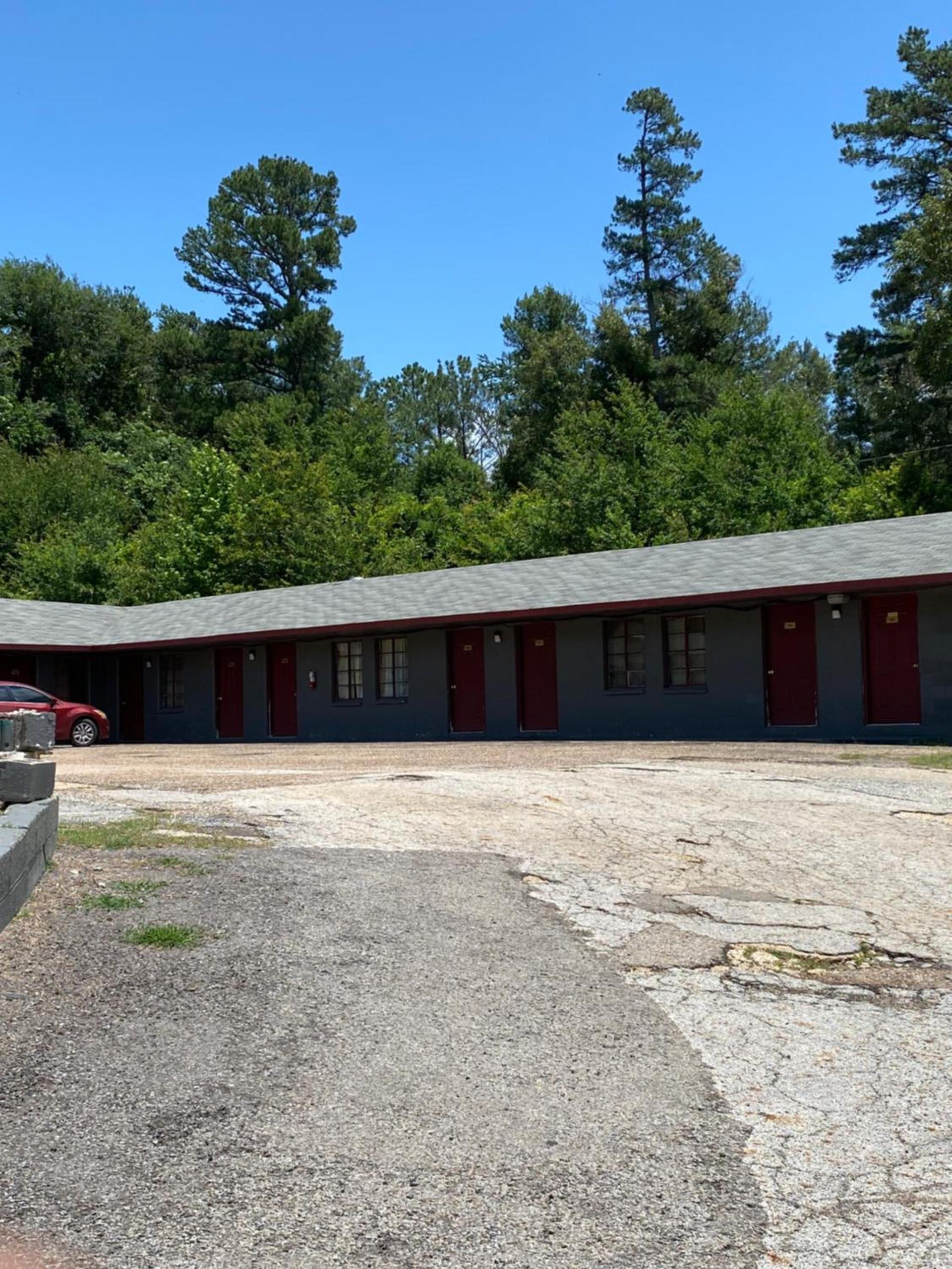 Budget Inn photo 4
