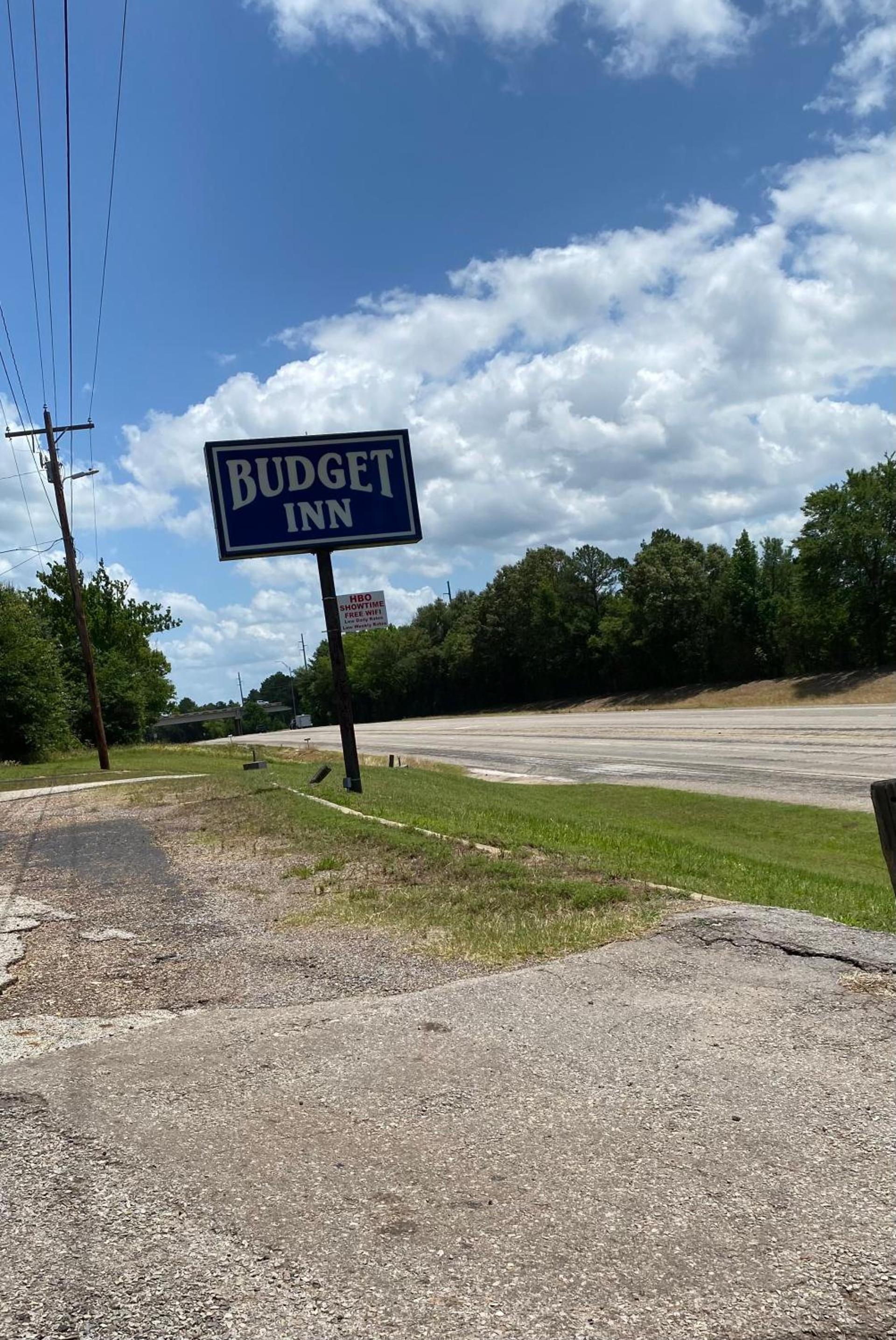 Budget Inn photo 2