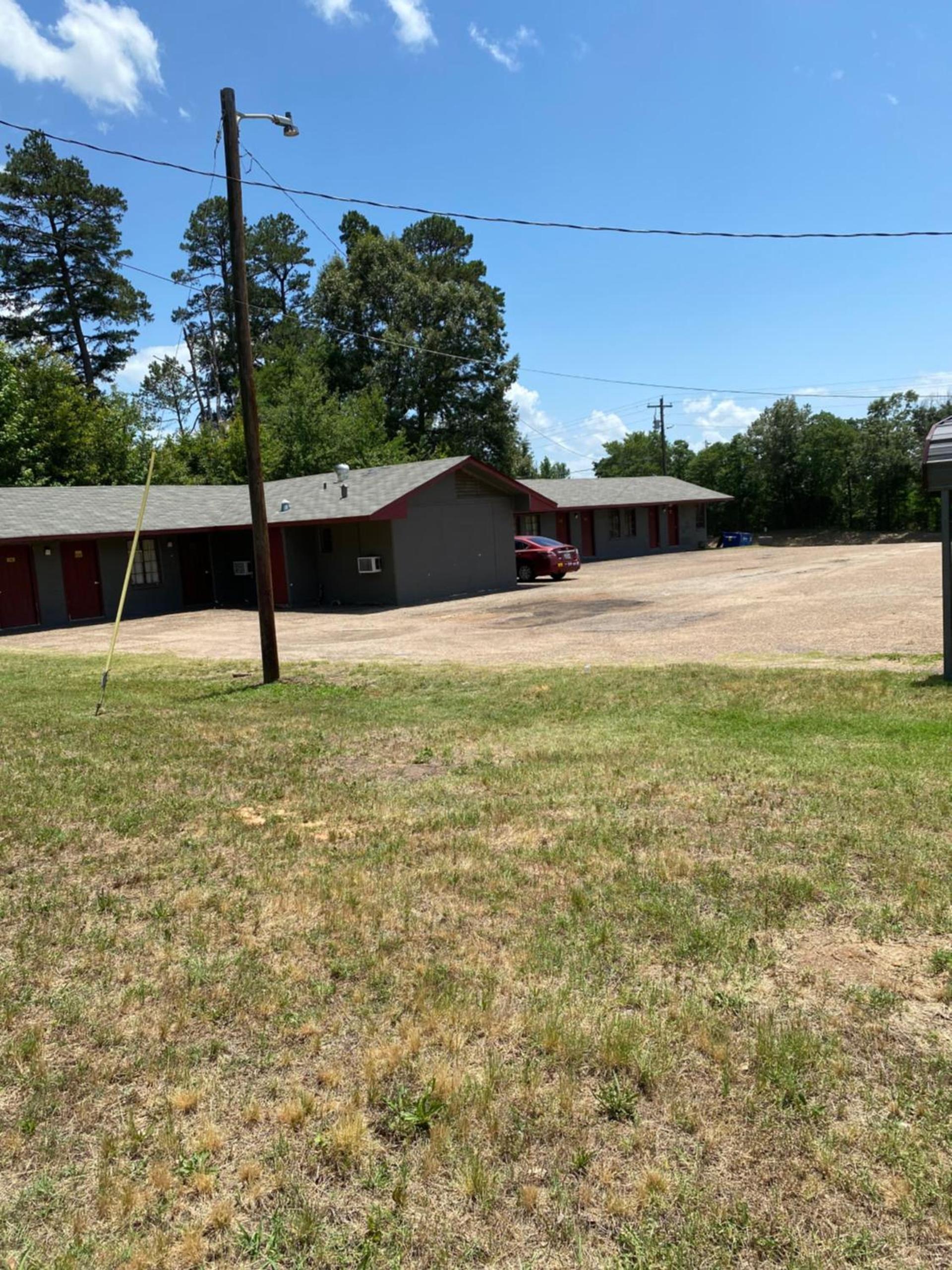 Budget Inn photo 6