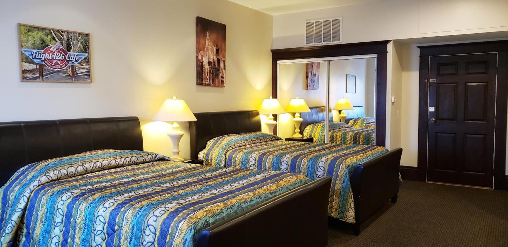 Santa Paula Inn photo 25
