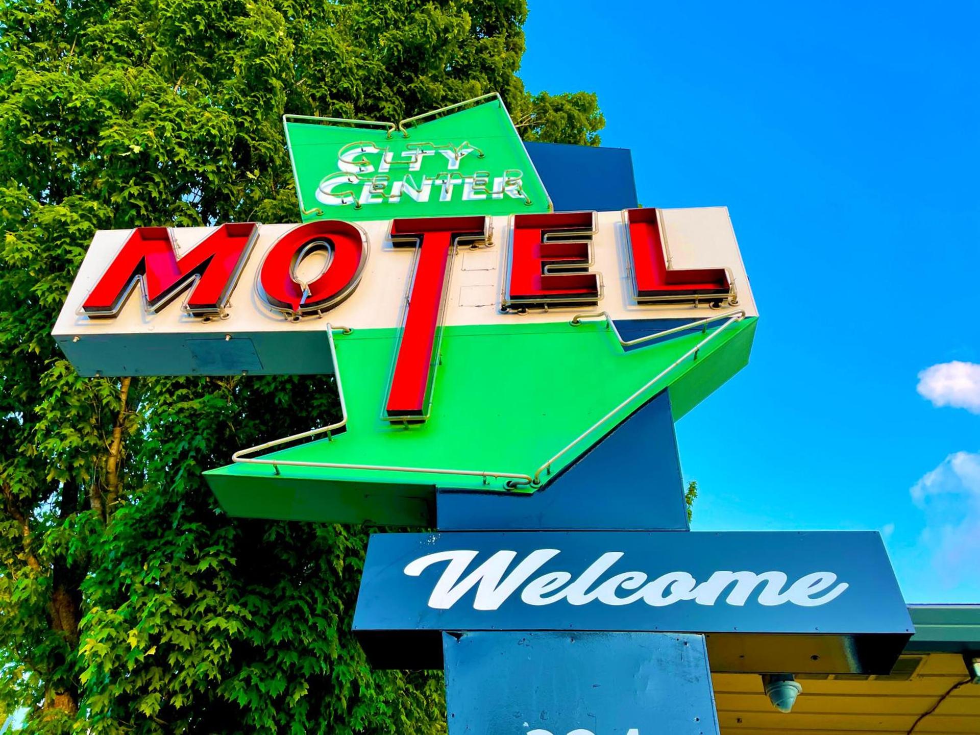 The City Center Motel photo 6