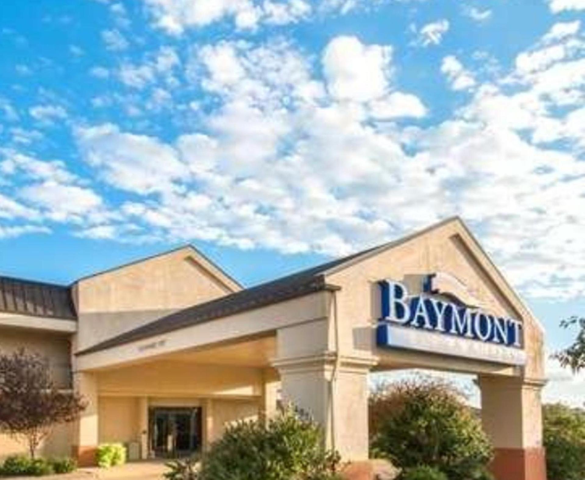 Baymont by Wyndham Topeka photo 27