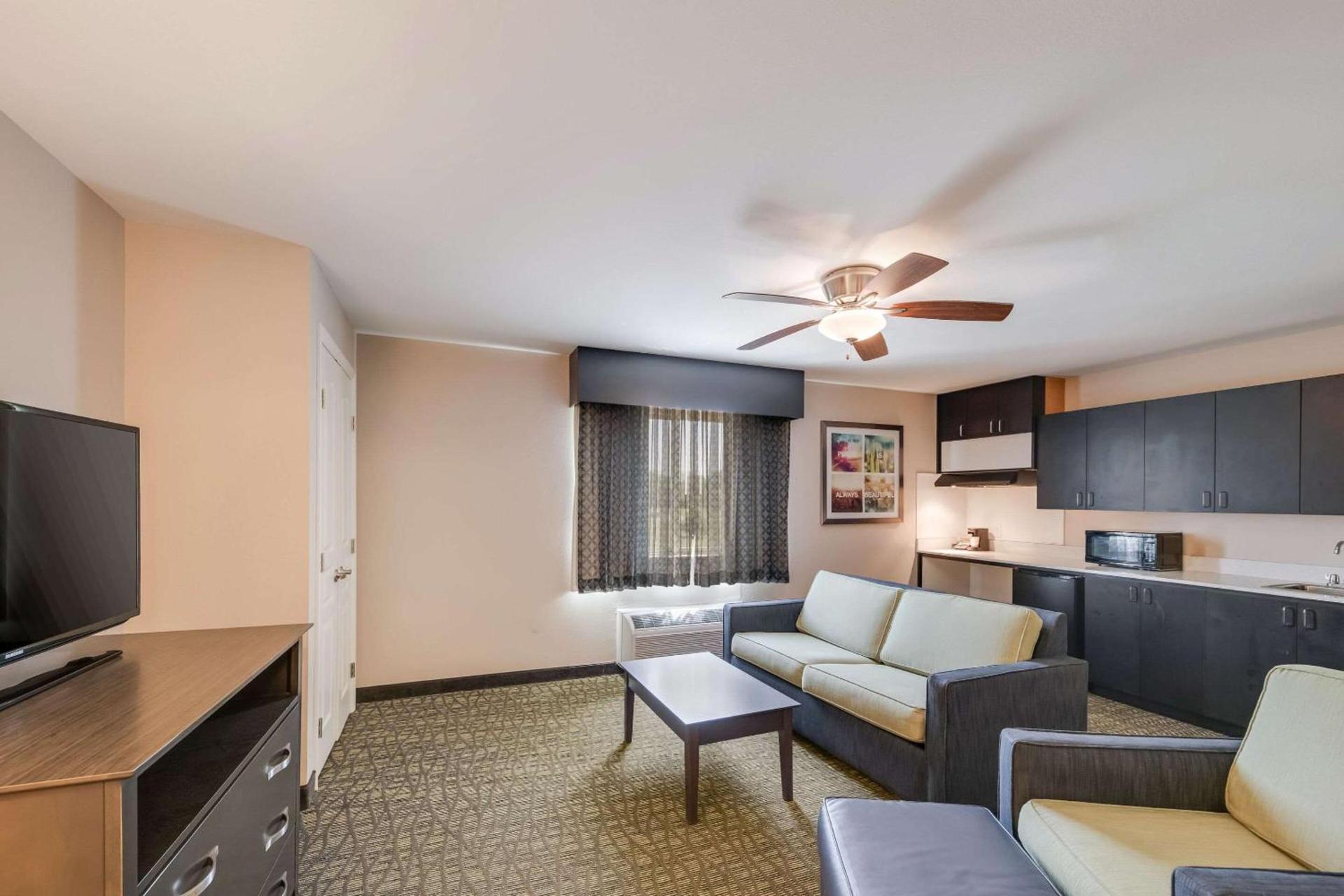 Quality Inn & Suites Ardmore photo 28