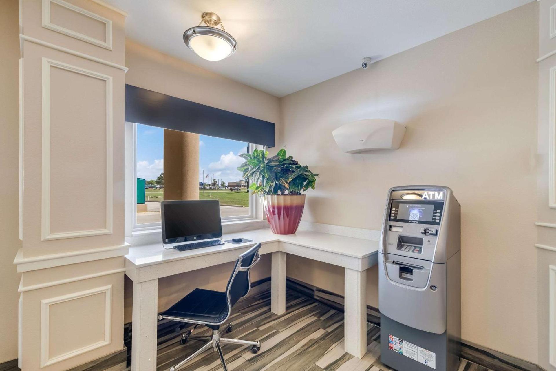 Quality Inn & Suites Ardmore photo 34