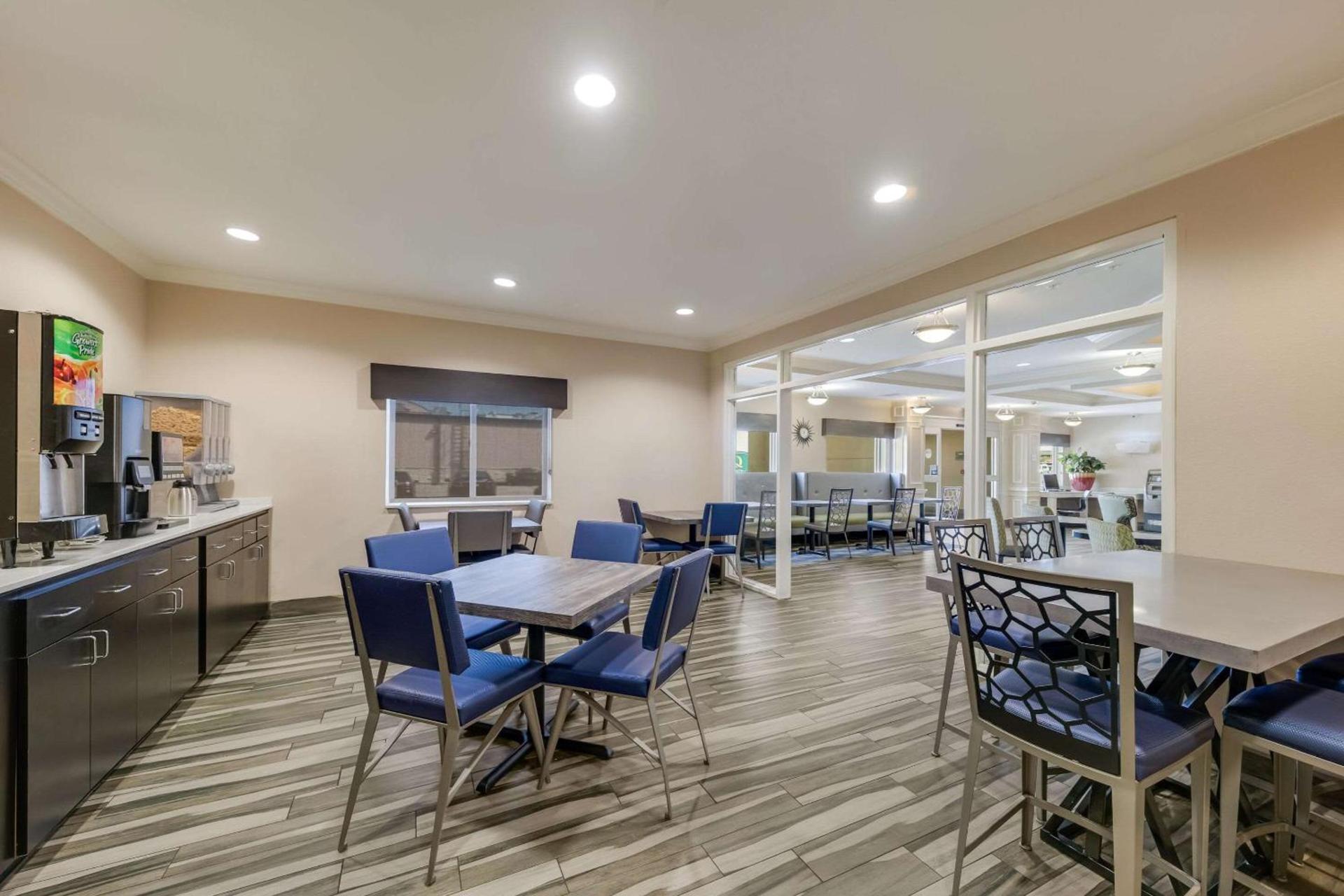 Quality Inn & Suites Ardmore photo 38