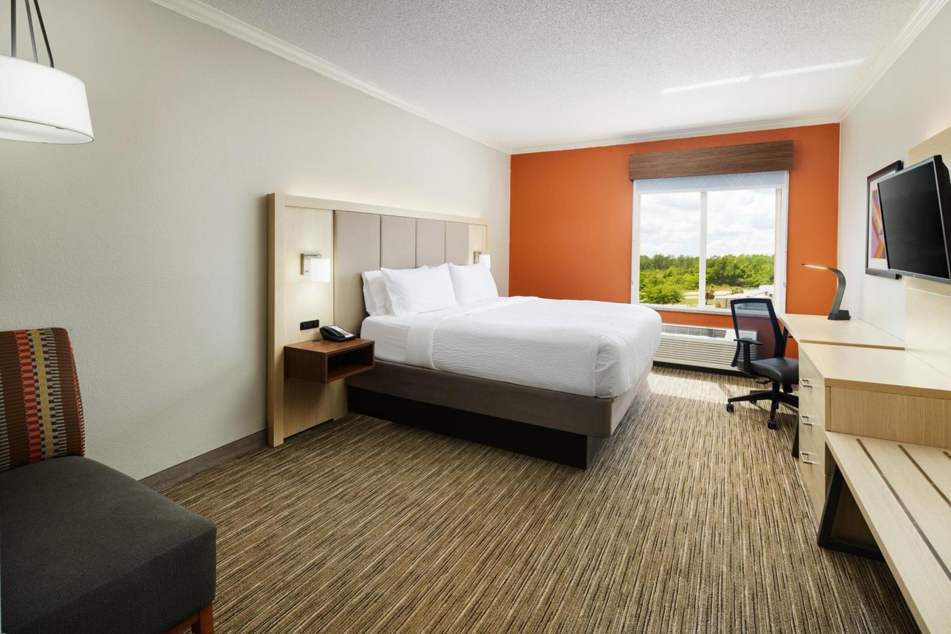 Holiday Inn Express & Suites Bonifay by IHG photo 17