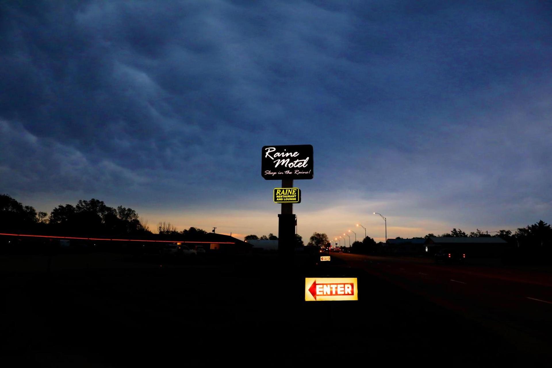 Raine Motel photo 86