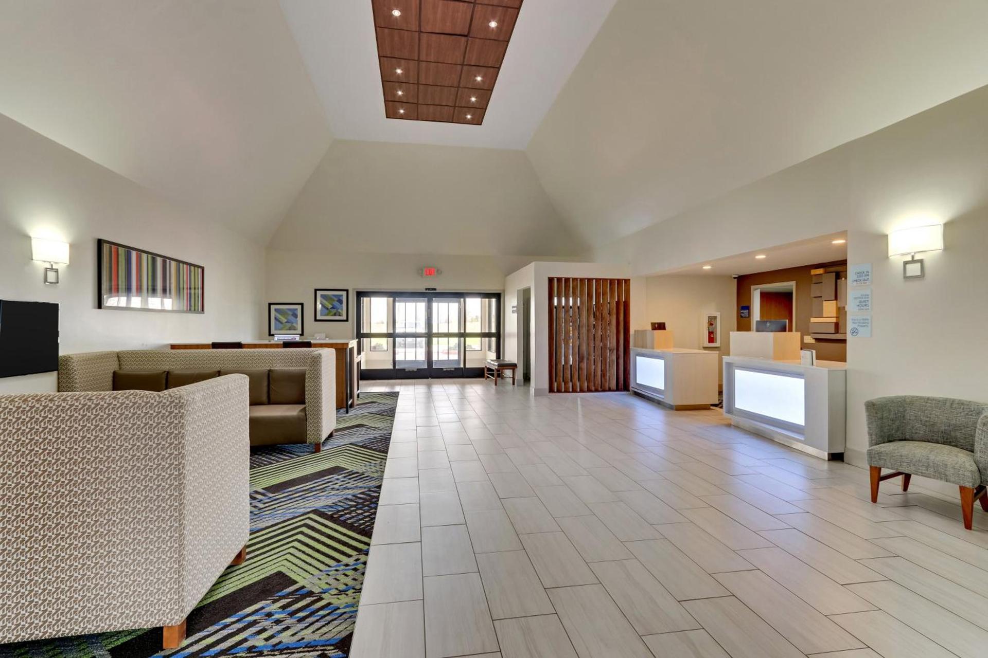 Holiday Inn Express & Suites Bad Axe by IHG photo 28