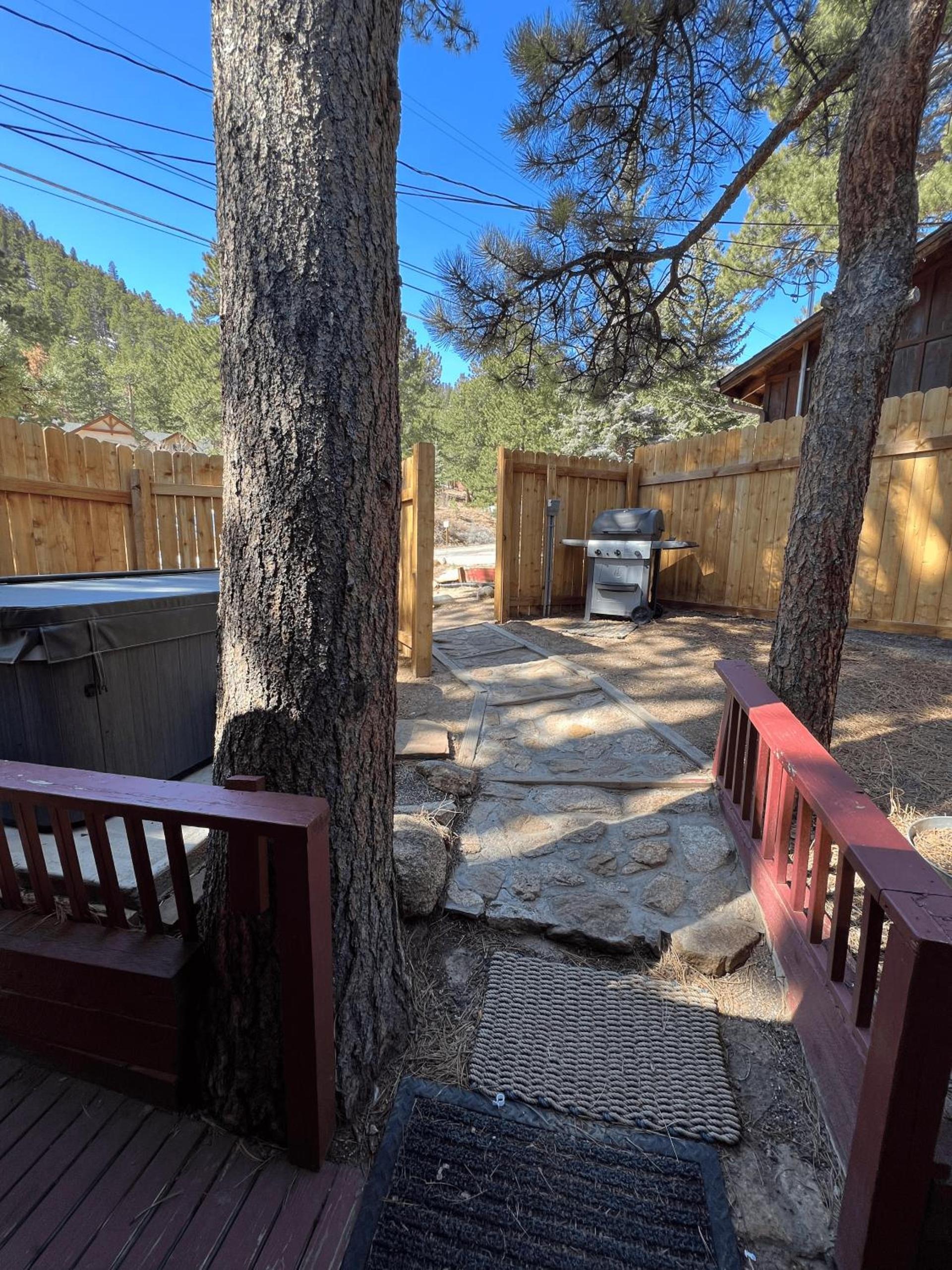 Ponderosa Lodge photo 96