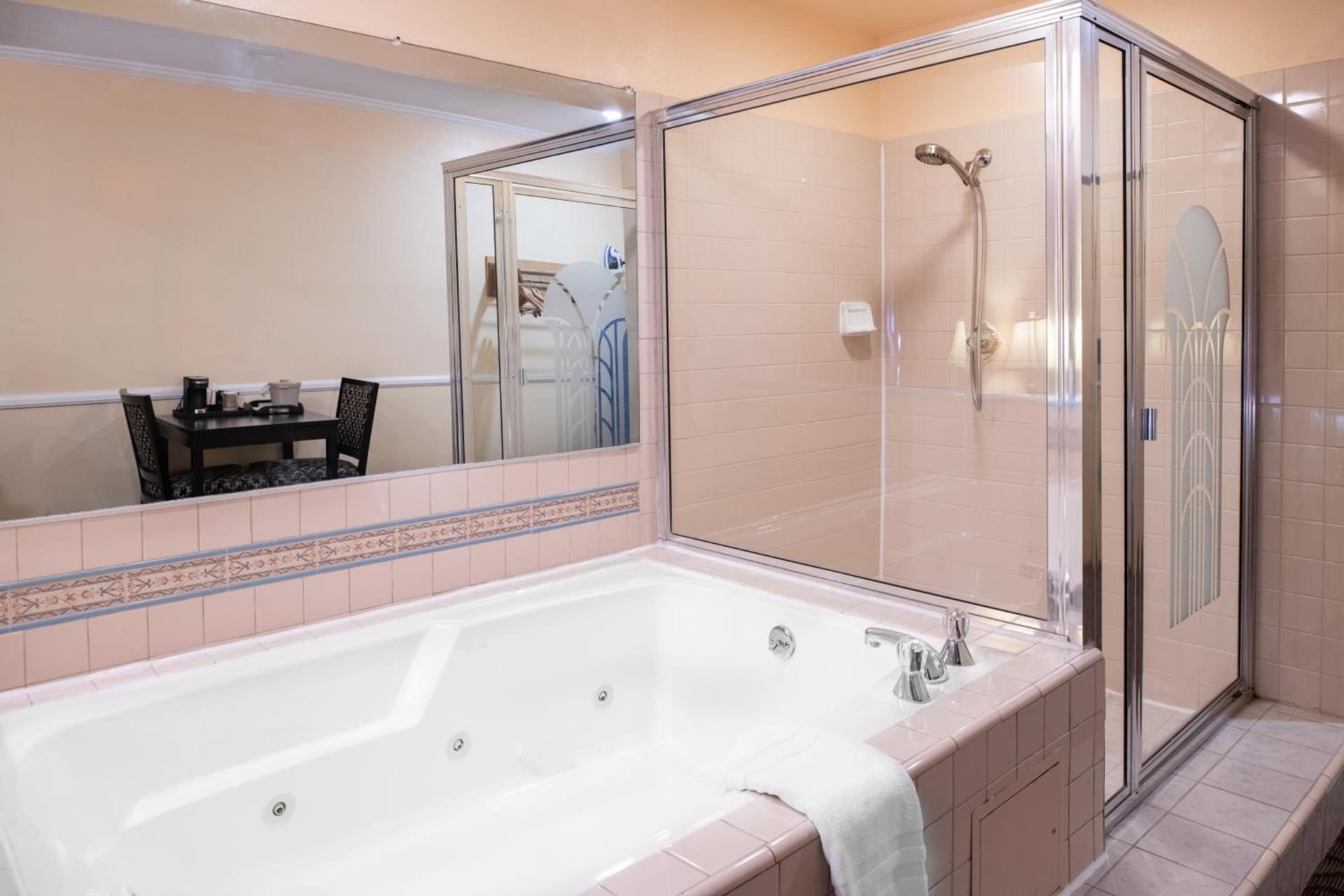 Glendale Hotel photo 9