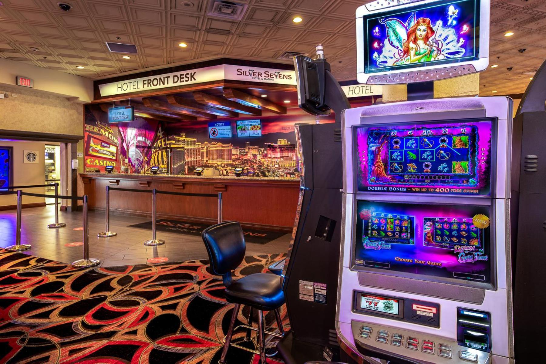 Silver Sevens Hotel and Casino, a Wyndham Garden photo 11
