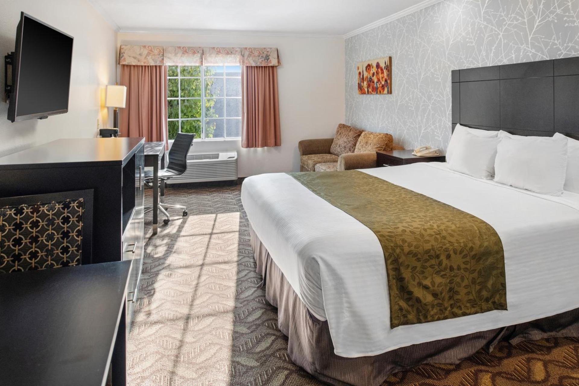 Glendale Hotel photo 24