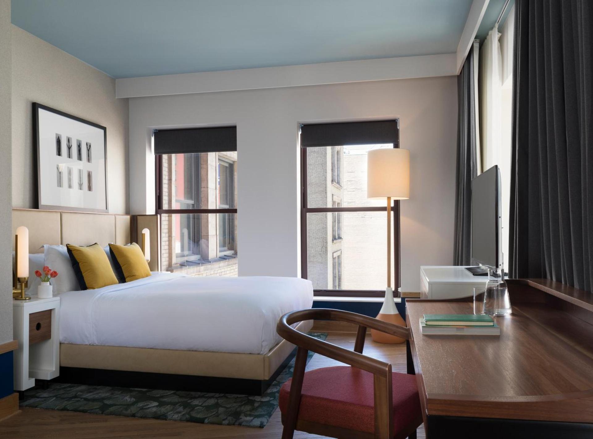 Kimpton Schofield Hotel by IHG photo 46