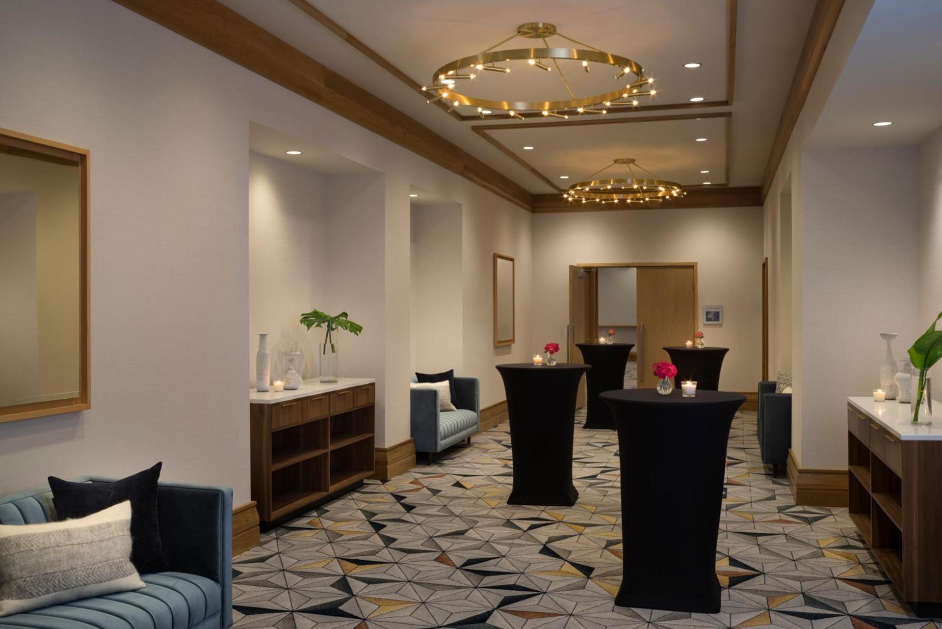 Kimpton Schofield Hotel by IHG photo 7