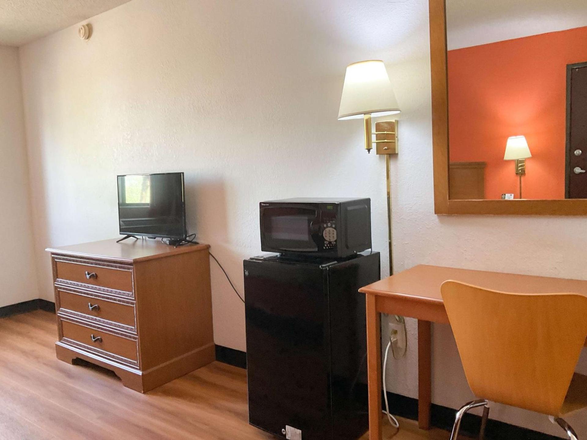 Motel 6-Hannibal, MO photo 14