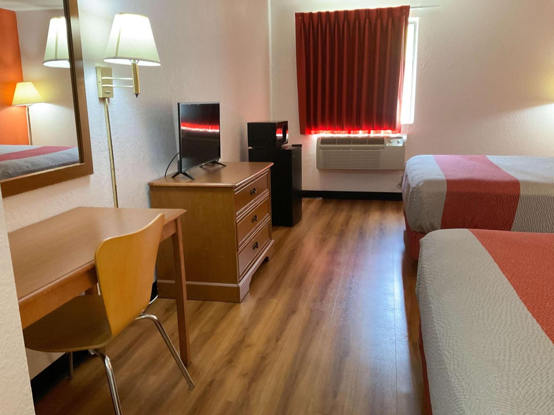 Motel 6-Hannibal, MO photo 13