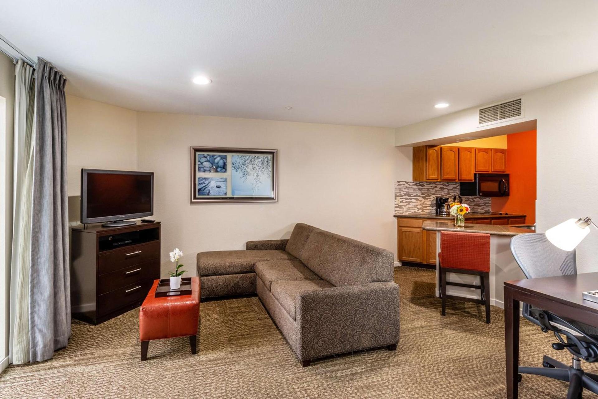 Sonesta ES Suites Torrance Redondo Beach photo 12